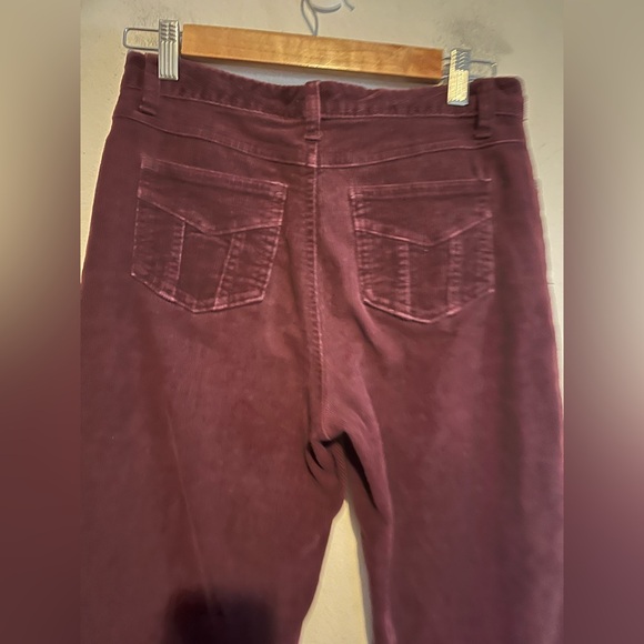 Cabelas Casuals Burgundy Corduroy Pants Straight Leg Casual Retro Size 6 - Picture 7 of 10